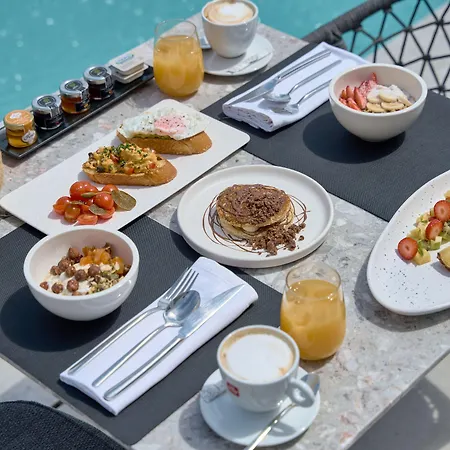 Alleys Boutique & Santorini Hotell 4*