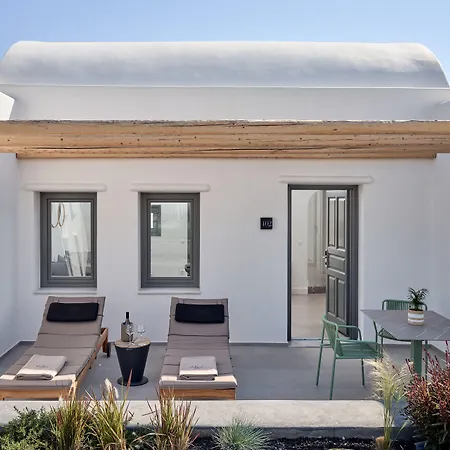 Alleys Boutique & Santorini 4*