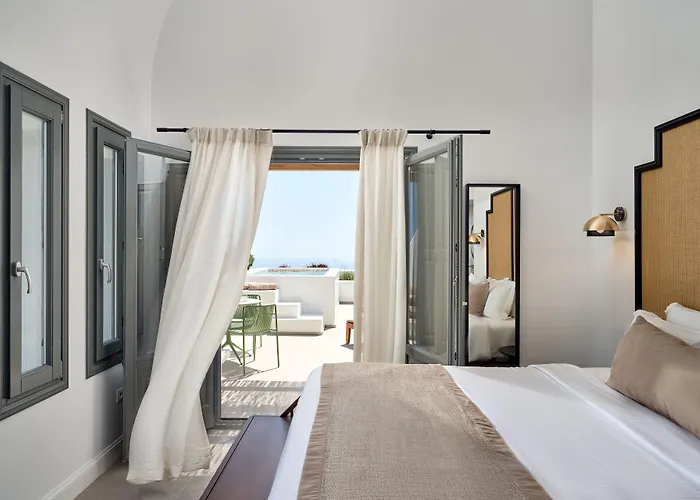 Alleys Boutique & Santorini