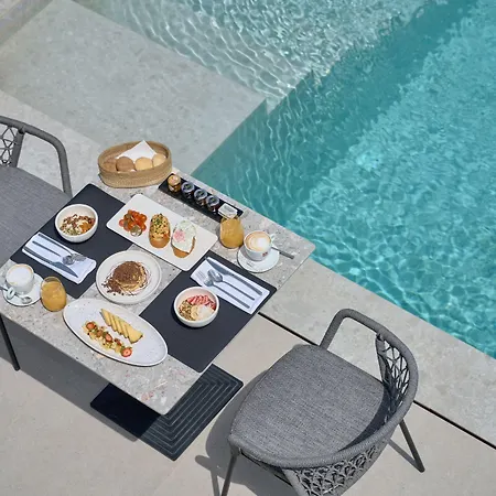 Alleys Boutique & Santorini ホテル 4*