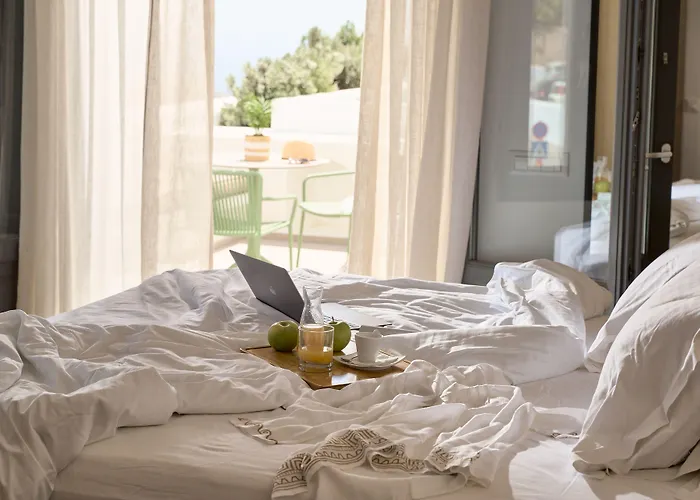 Alleys Boutique & Santorini