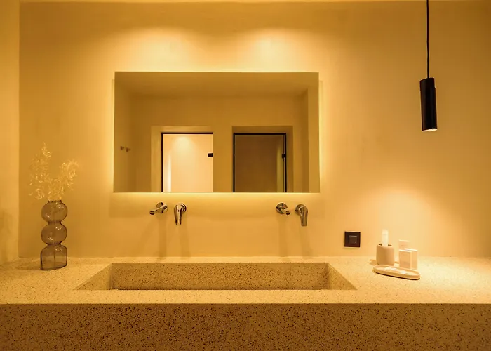 Alleys Boutique & Santorini فندق 4*